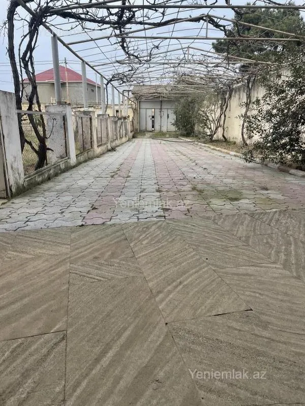Satılır 6 otaqlı həyət evi 250 m²