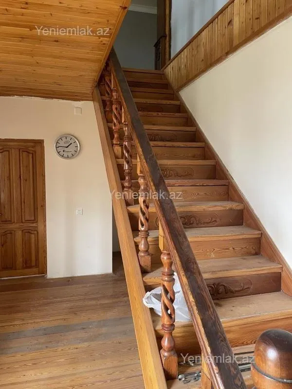 Satılır 6 otaqlı həyət evi 250 m²