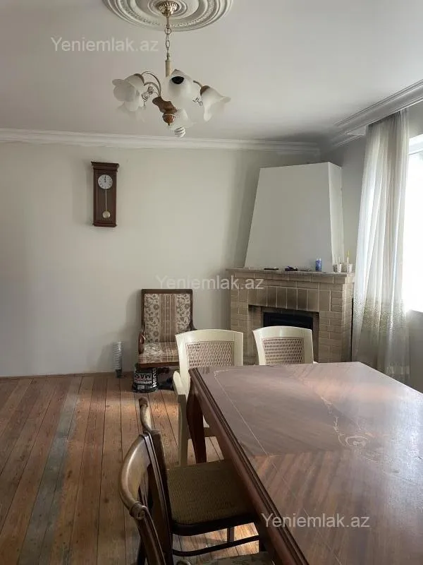Satılır 6 otaqlı həyət evi 250 m²
