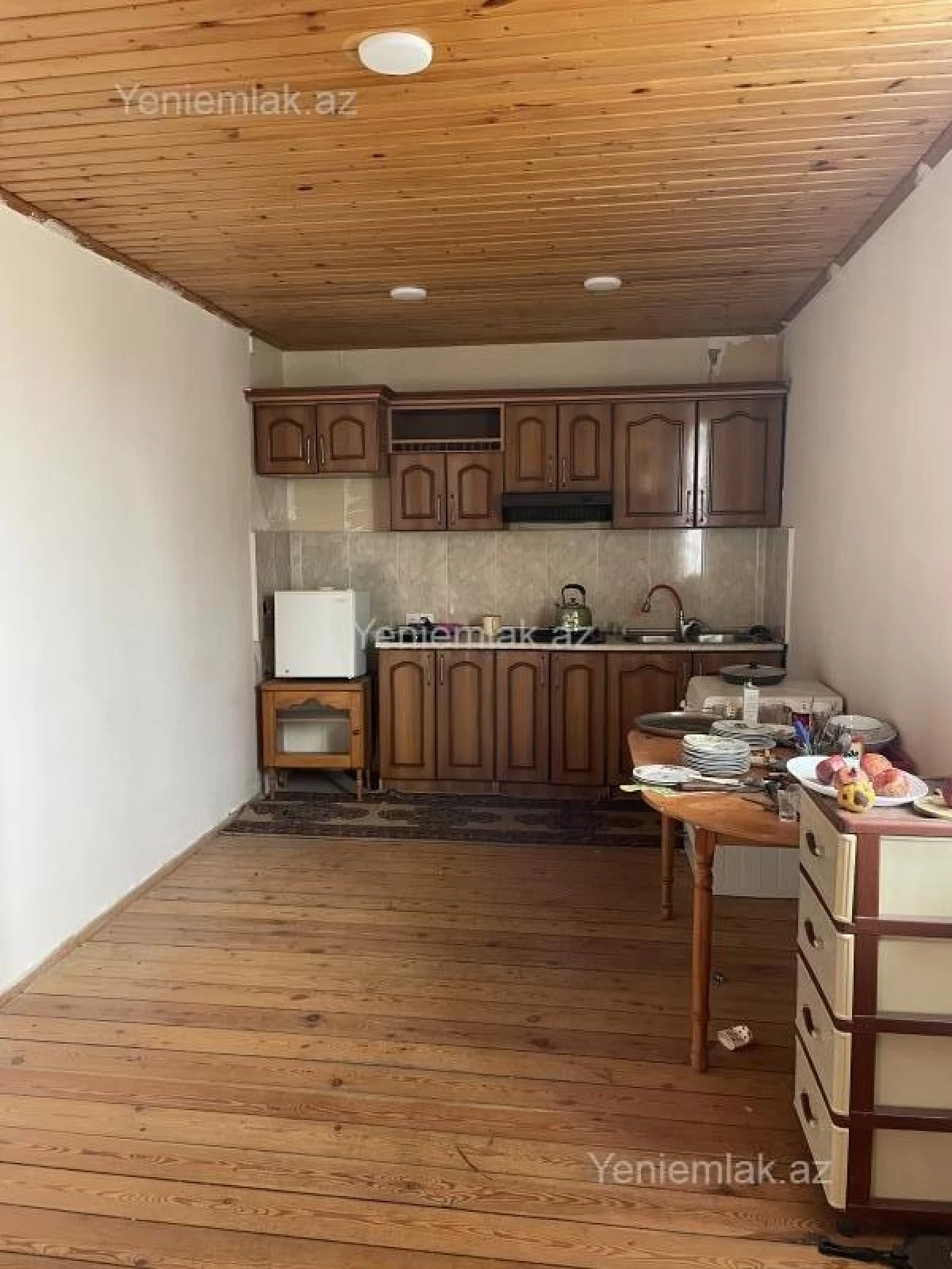 Satılır 6 otaqlı həyət evi 250 m²