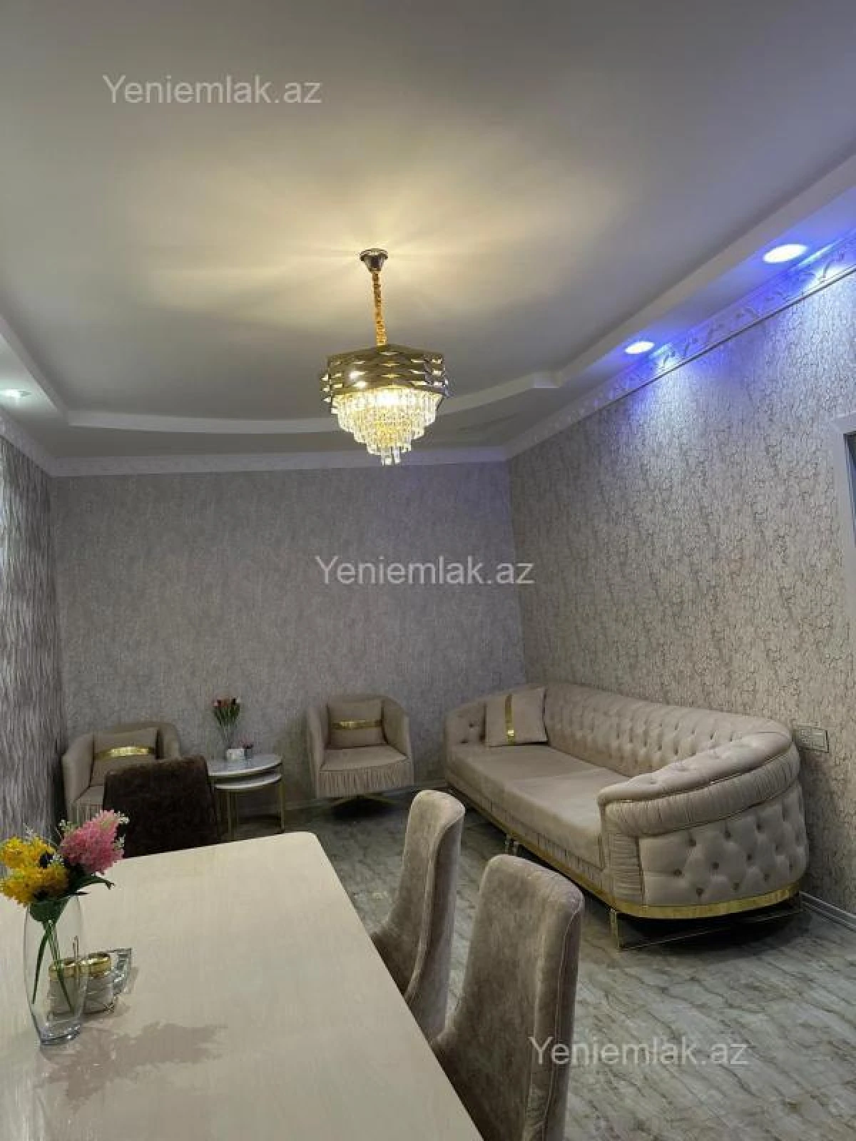 Satılır 4 otaqlı həyət evi 180 m²