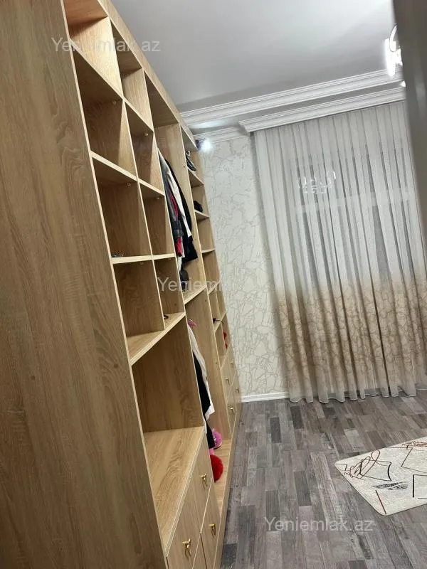 Satılır 4 otaqlı həyət evi 180 m²