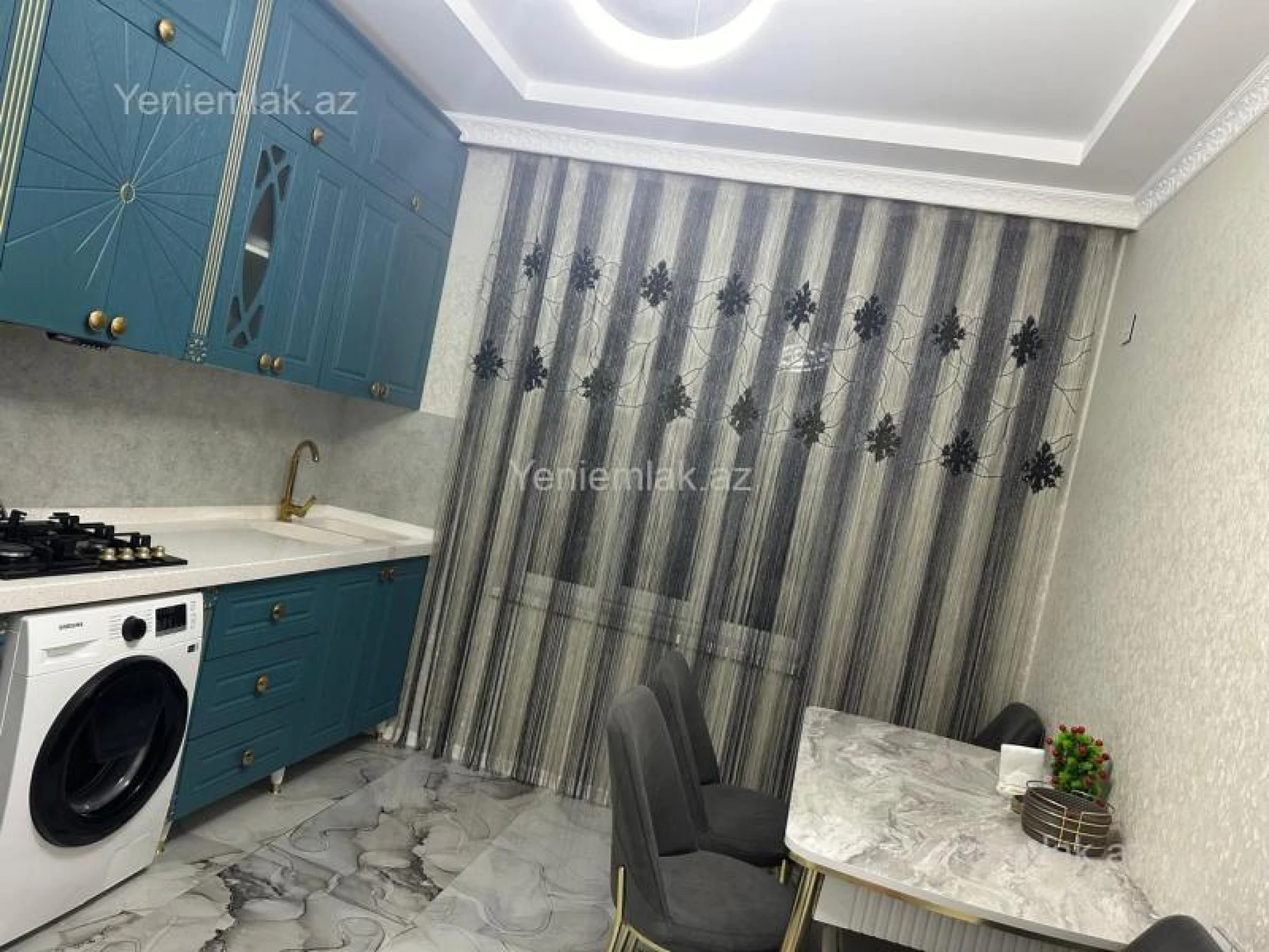 Satılır 4 otaqlı həyət evi 180 m²