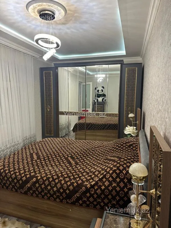 Satılır 4 otaqlı həyət evi 180 m²