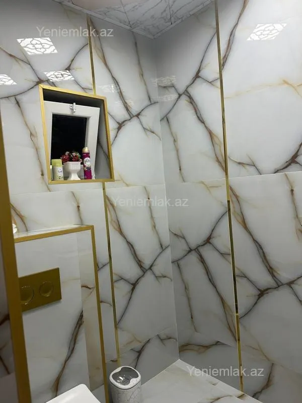 Satılır 4 otaqlı həyət evi 180 m²