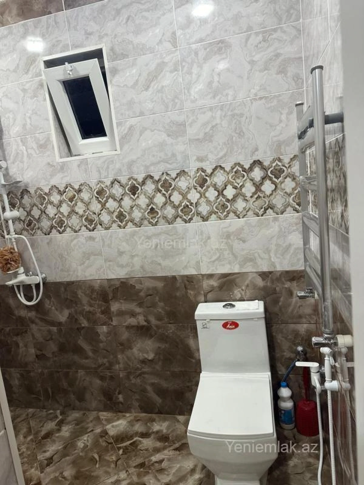 Satılır 4 otaqlı həyət evi 180 m²