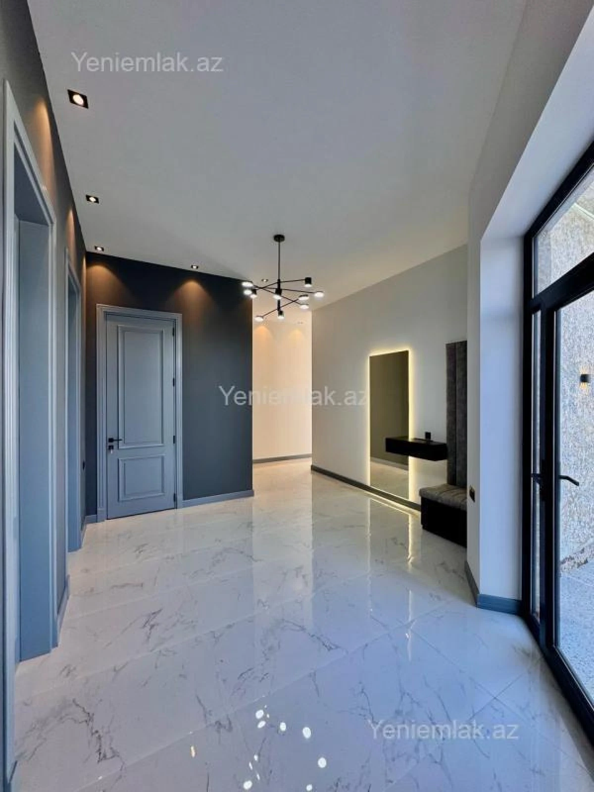 Satılır 5 otaqlı həyət evi 200 m²