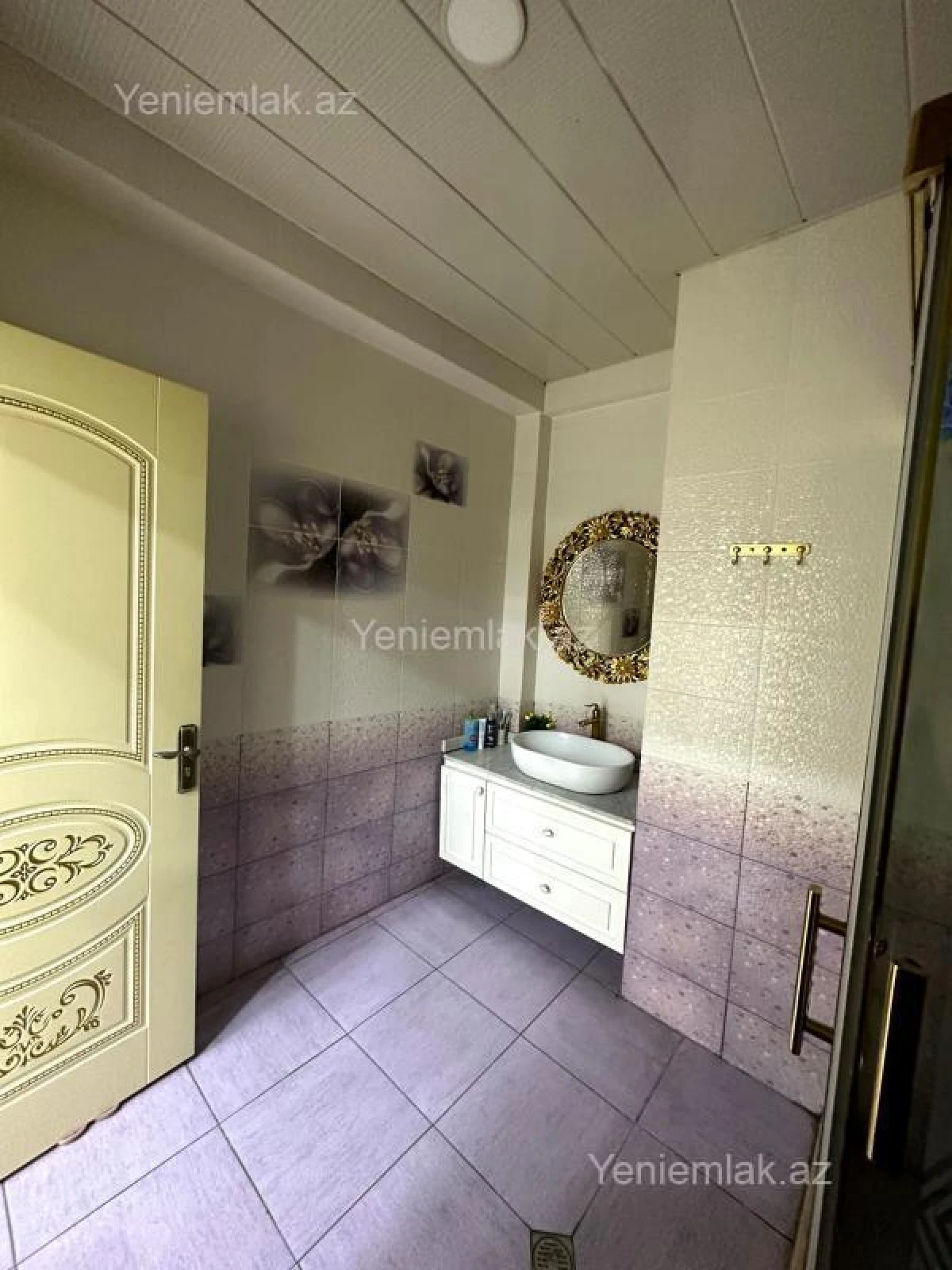 Satılır 4 otaqlı yeni tikili 200 m²