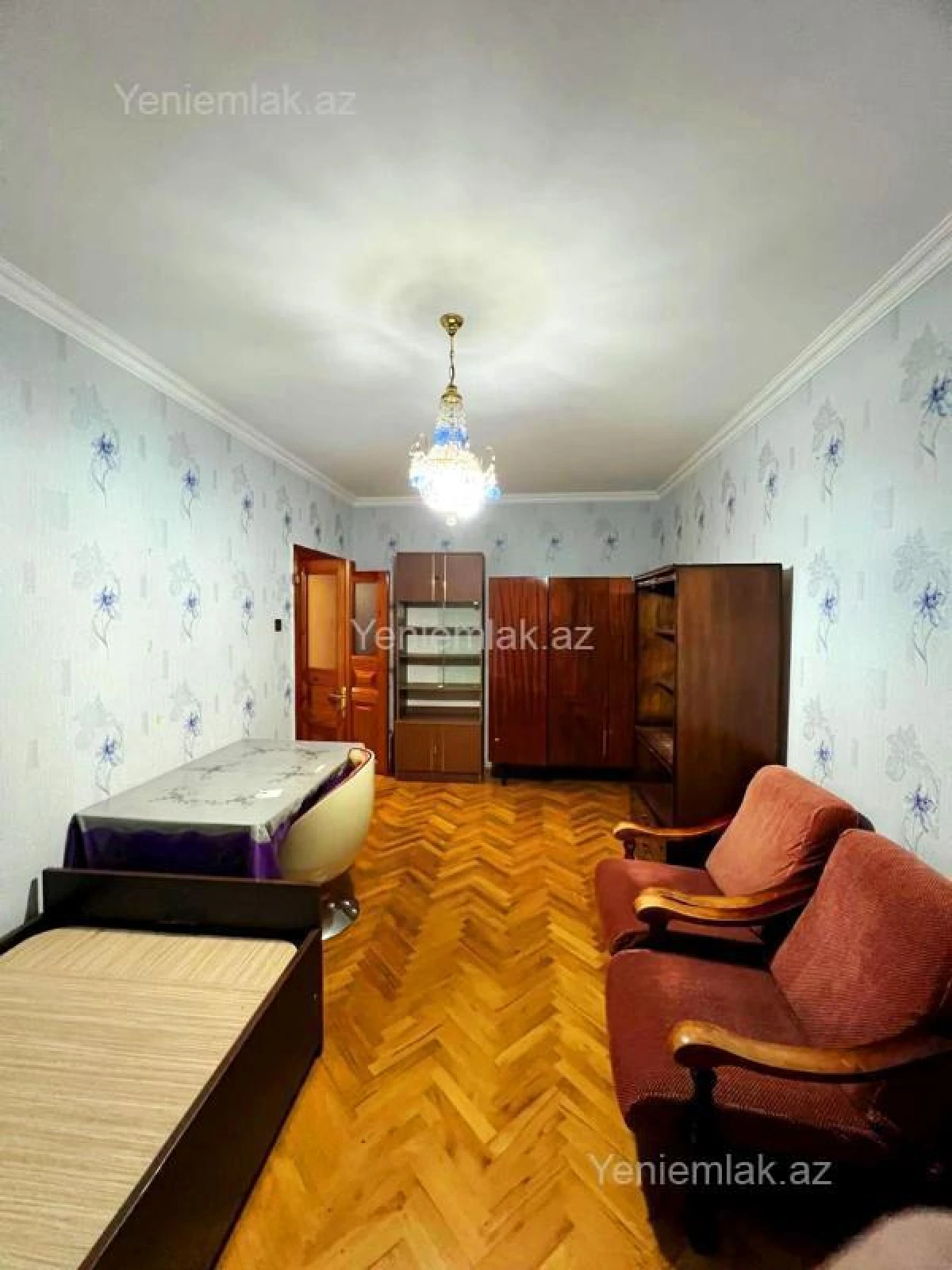 Satılır 5 otaqlı köhnə tikili 120 m²