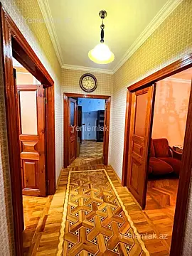 Satılır 5 otaqlı köhnə tikili 120 m²