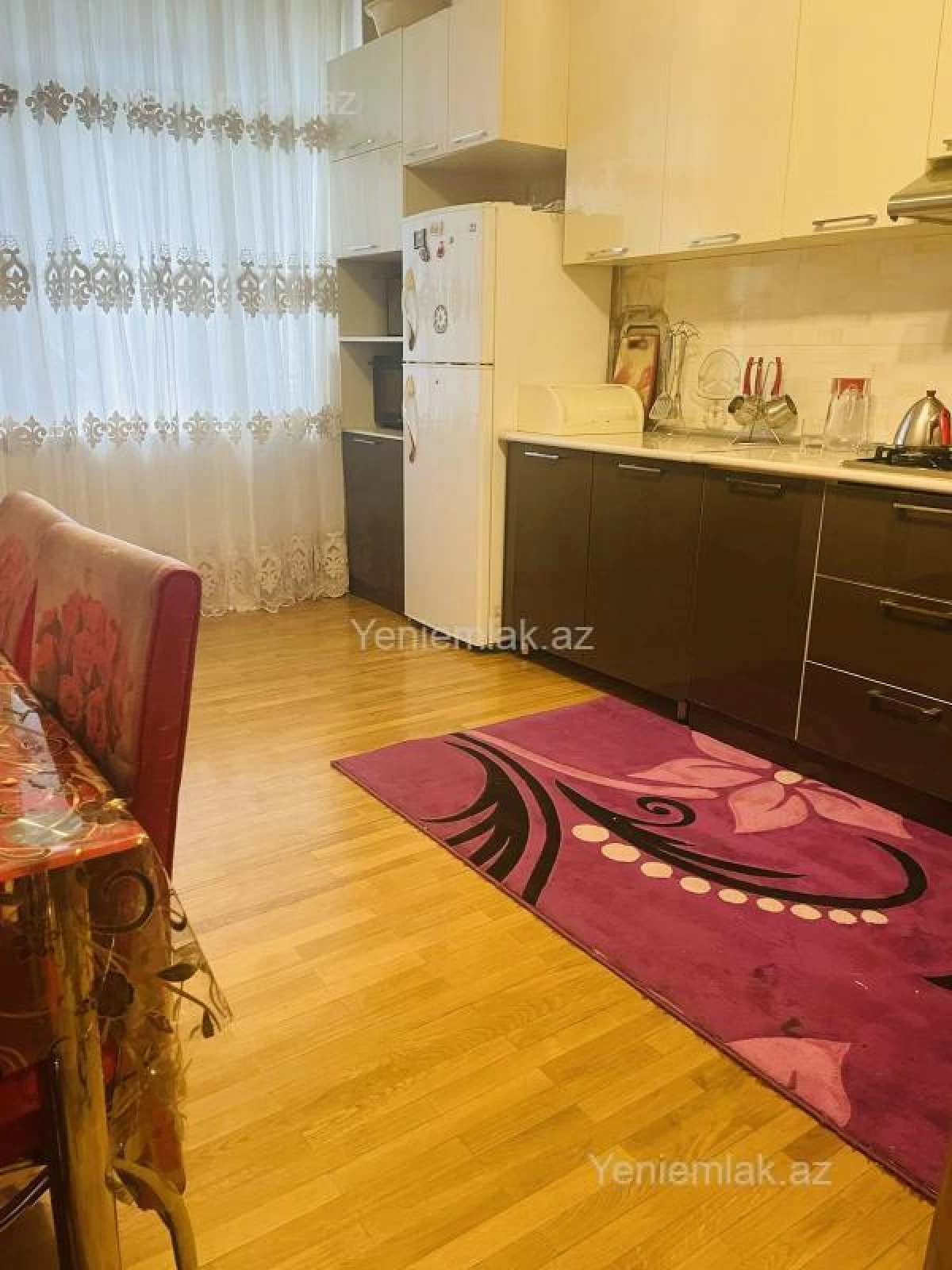 Satılır 3 otaqlı köhnə tikili 85 m²