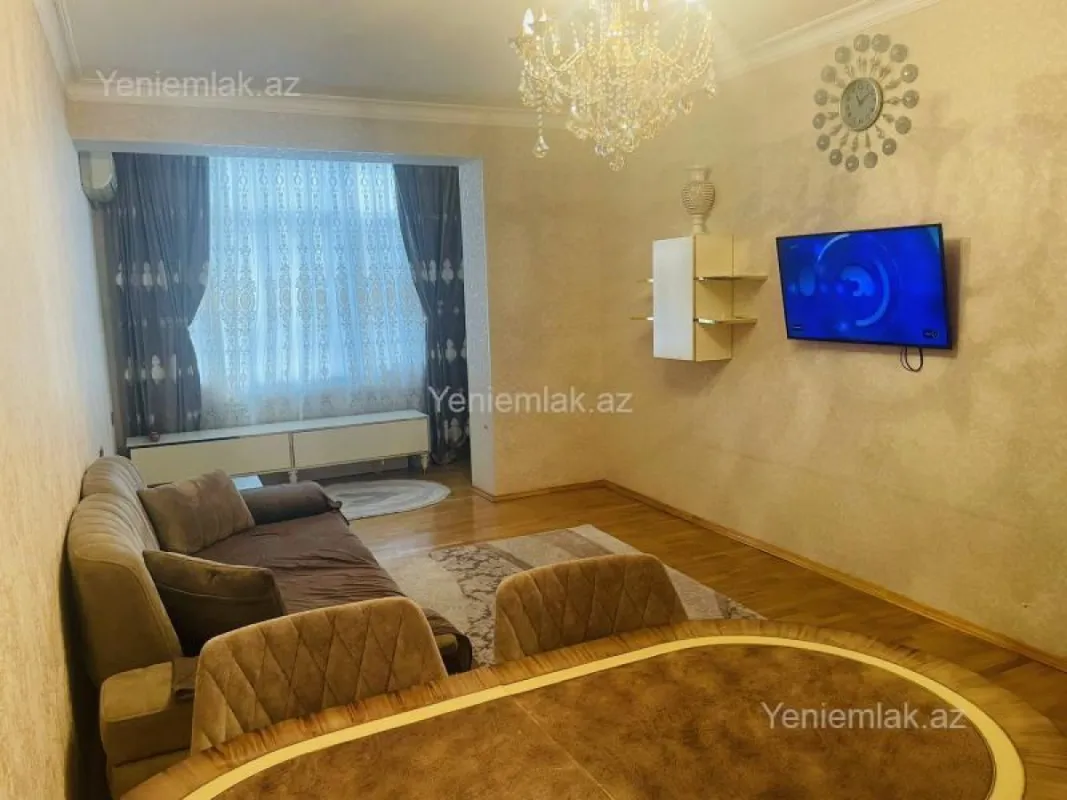 Satılır 3 otaqlı köhnə tikili 85 m²