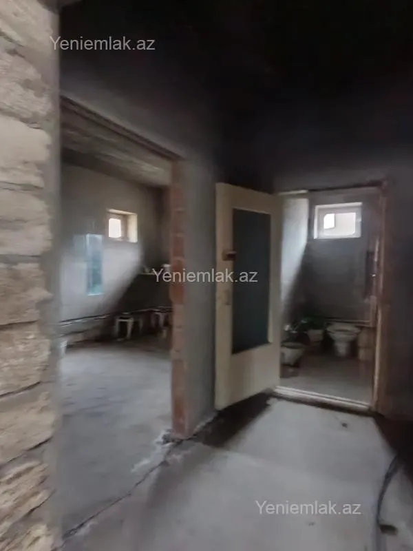 Satılır 6 otaqlı həyət evi 340 m²