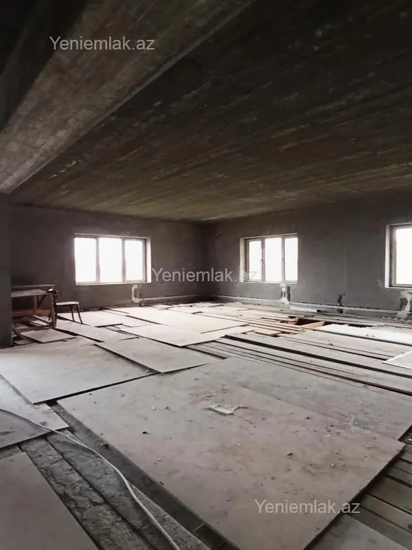 Satılır 6 otaqlı həyət evi 340 m²