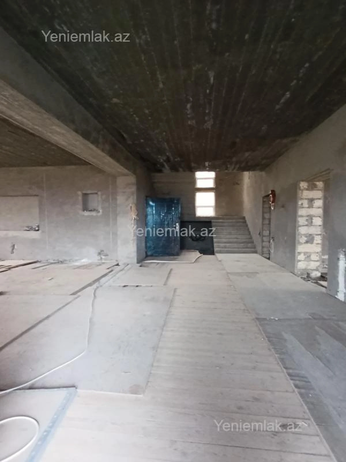 Satılır 6 otaqlı həyət evi 340 m²