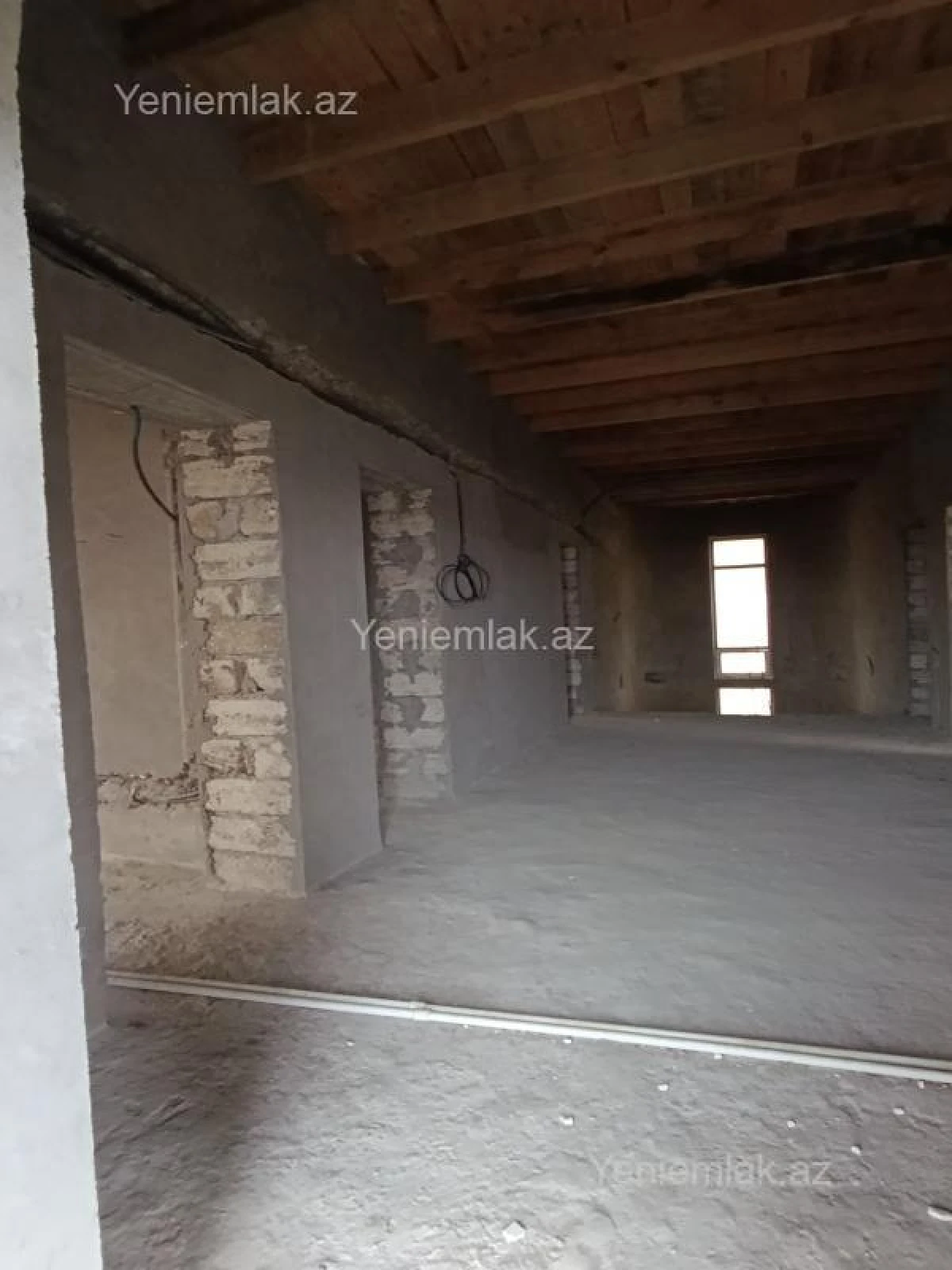 Satılır 6 otaqlı həyət evi 340 m²