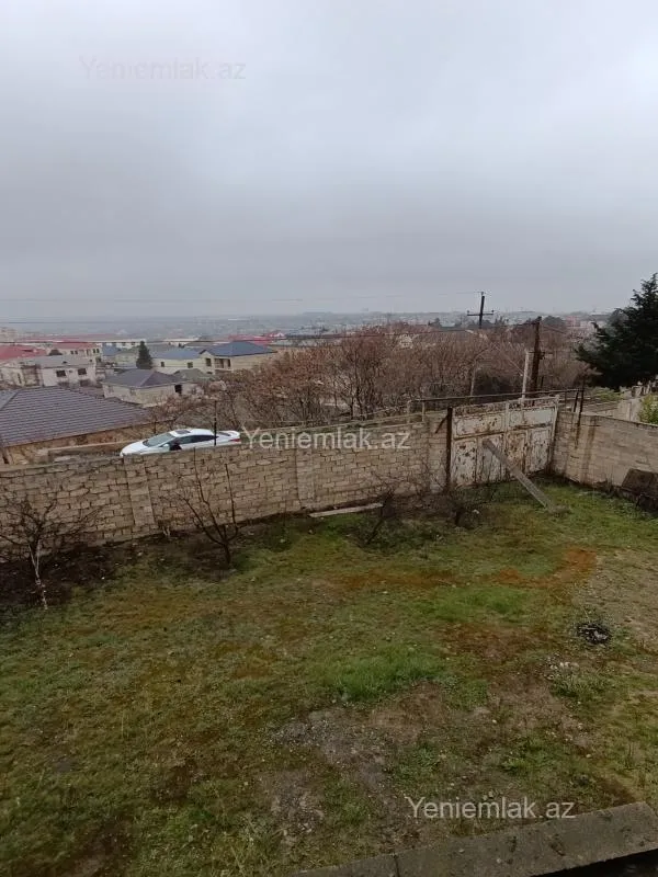 Satılır 6 otaqlı həyət evi 340 m²