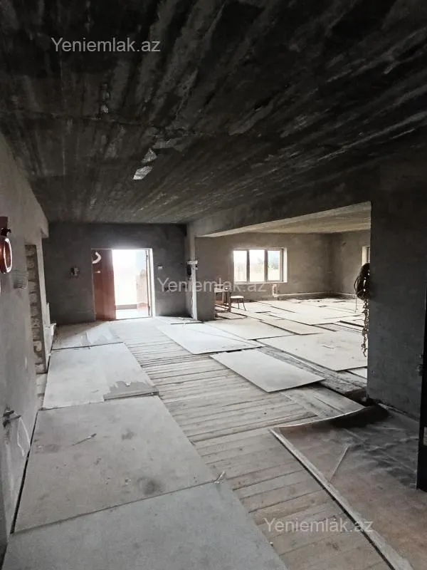 Satılır 6 otaqlı həyət evi 340 m²