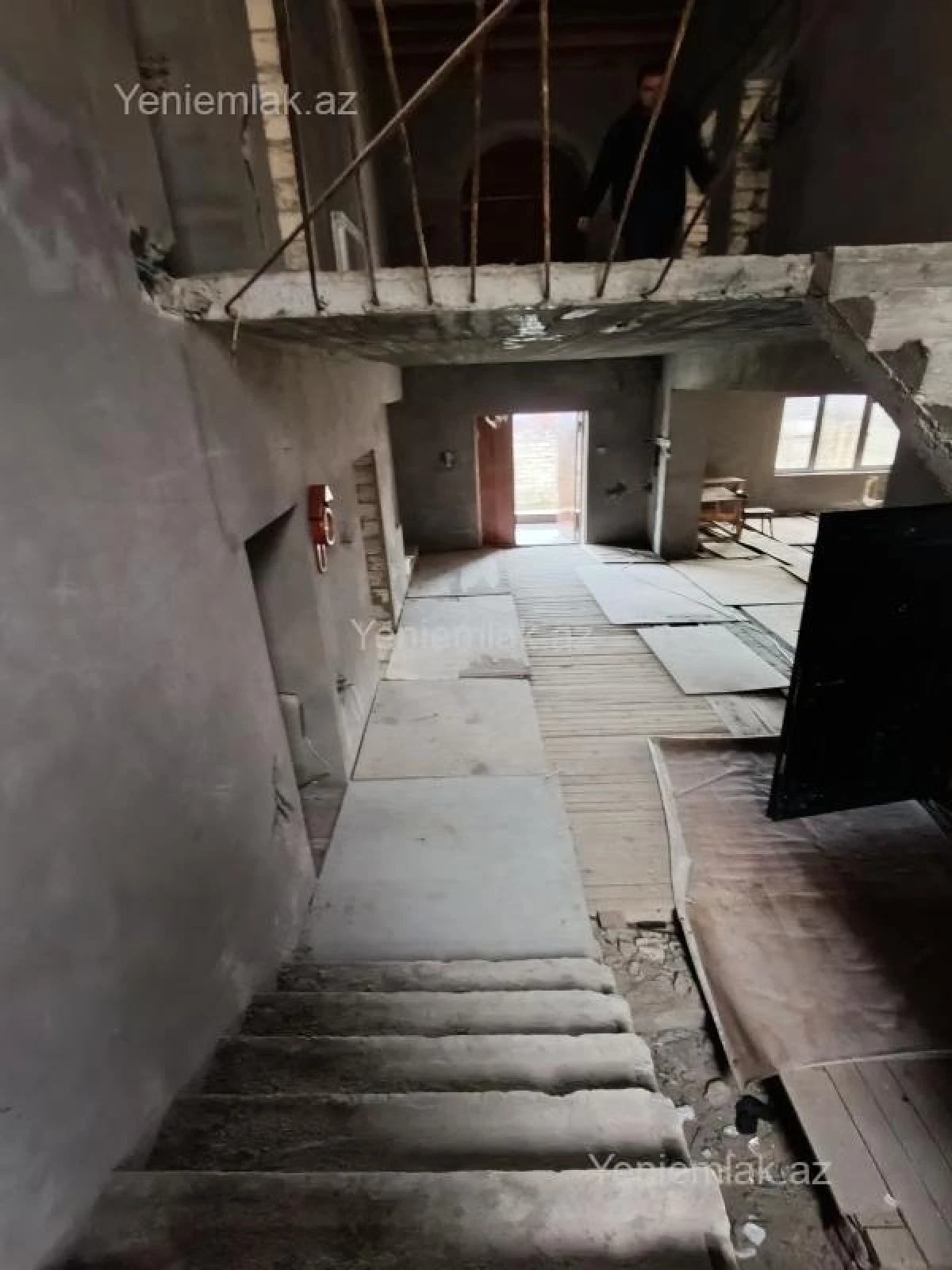 Satılır 6 otaqlı həyət evi 340 m²