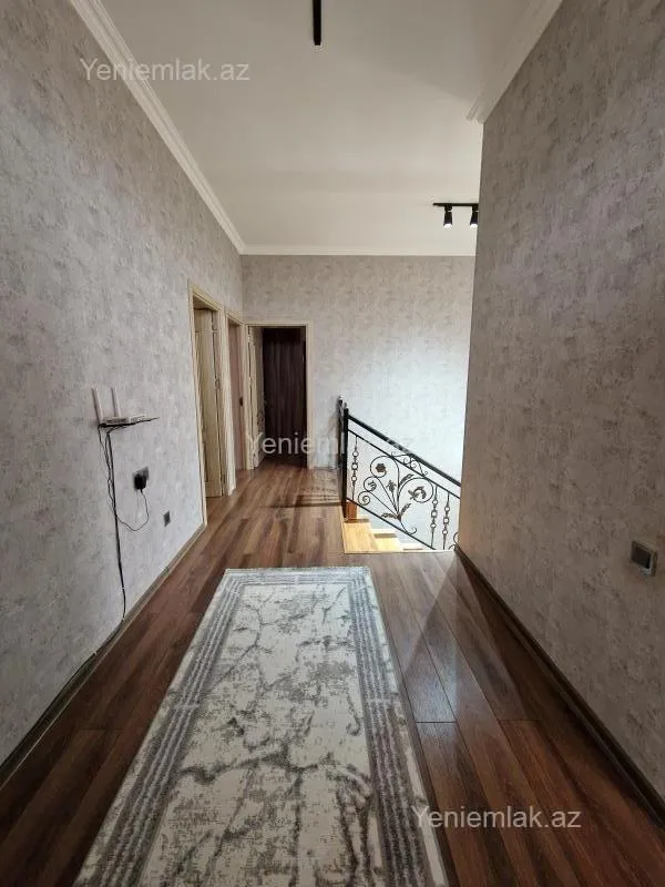 Satılır 5 otaqlı həyət evi 200 m²