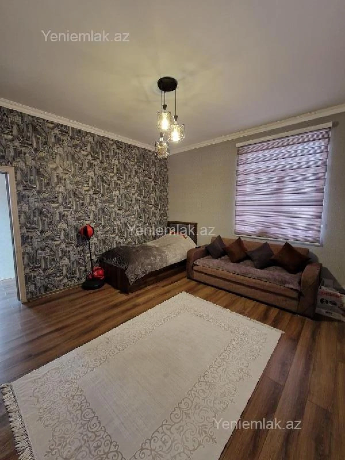 Satılır 5 otaqlı həyət evi 200 m²