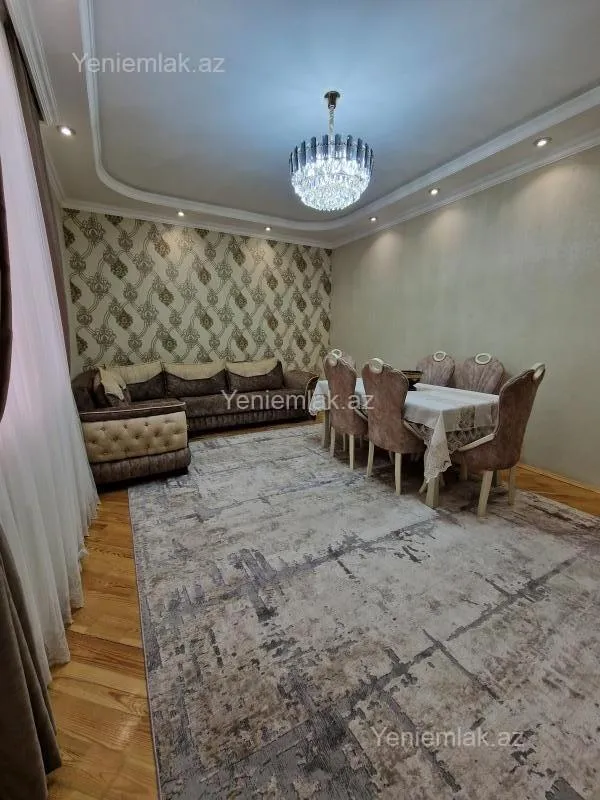 Satılır 5 otaqlı həyət evi 200 m²