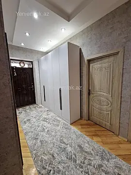 Satılır 5 otaqlı həyət evi 200 m²