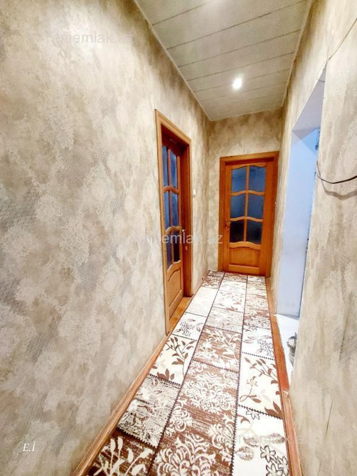 Satılır 5 otaqlı köhnə tikili 110 m²