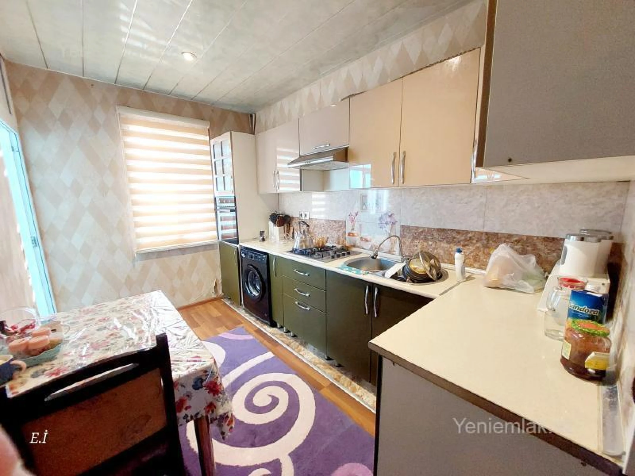 Satılır 5 otaqlı köhnə tikili 110 m²