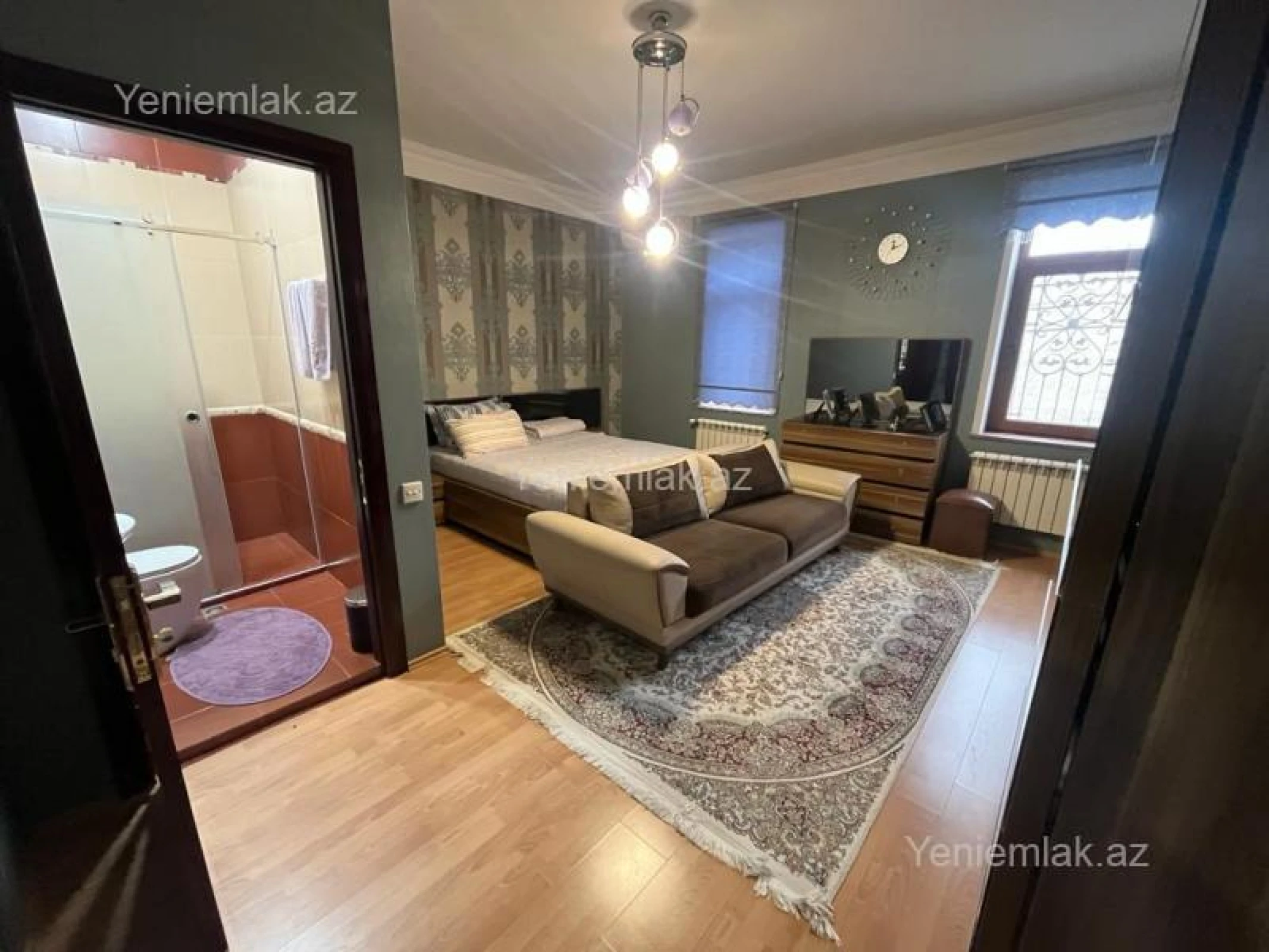 Satılır 10 otaqlı həyət evi 500 m²