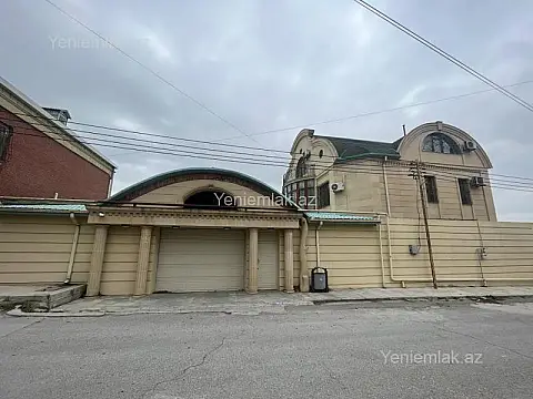 Satılır 10 otaqlı həyət evi 500 m²