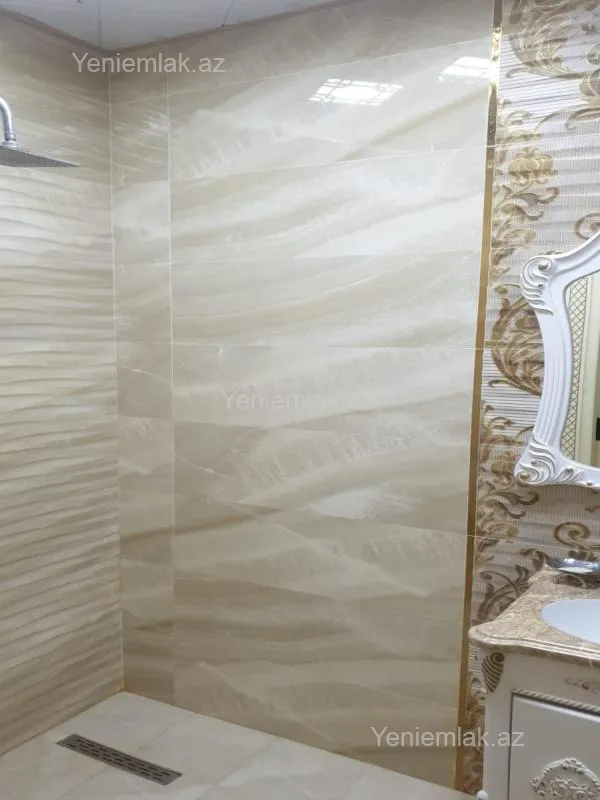 Satılır 4 otaqlı yeni tikili 155 m²