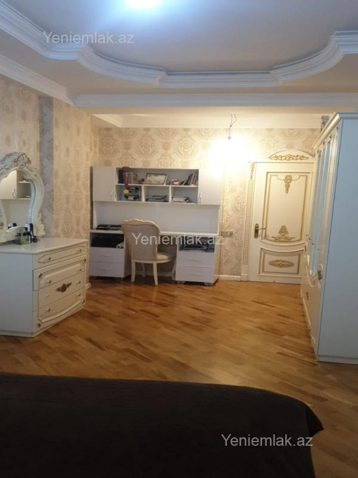 Satılır 4 otaqlı yeni tikili 155 m²