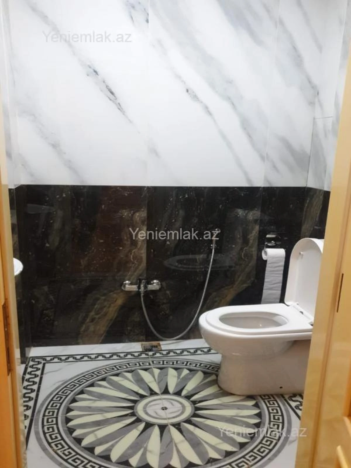 Satılır 4 otaqlı yeni tikili 155 m²