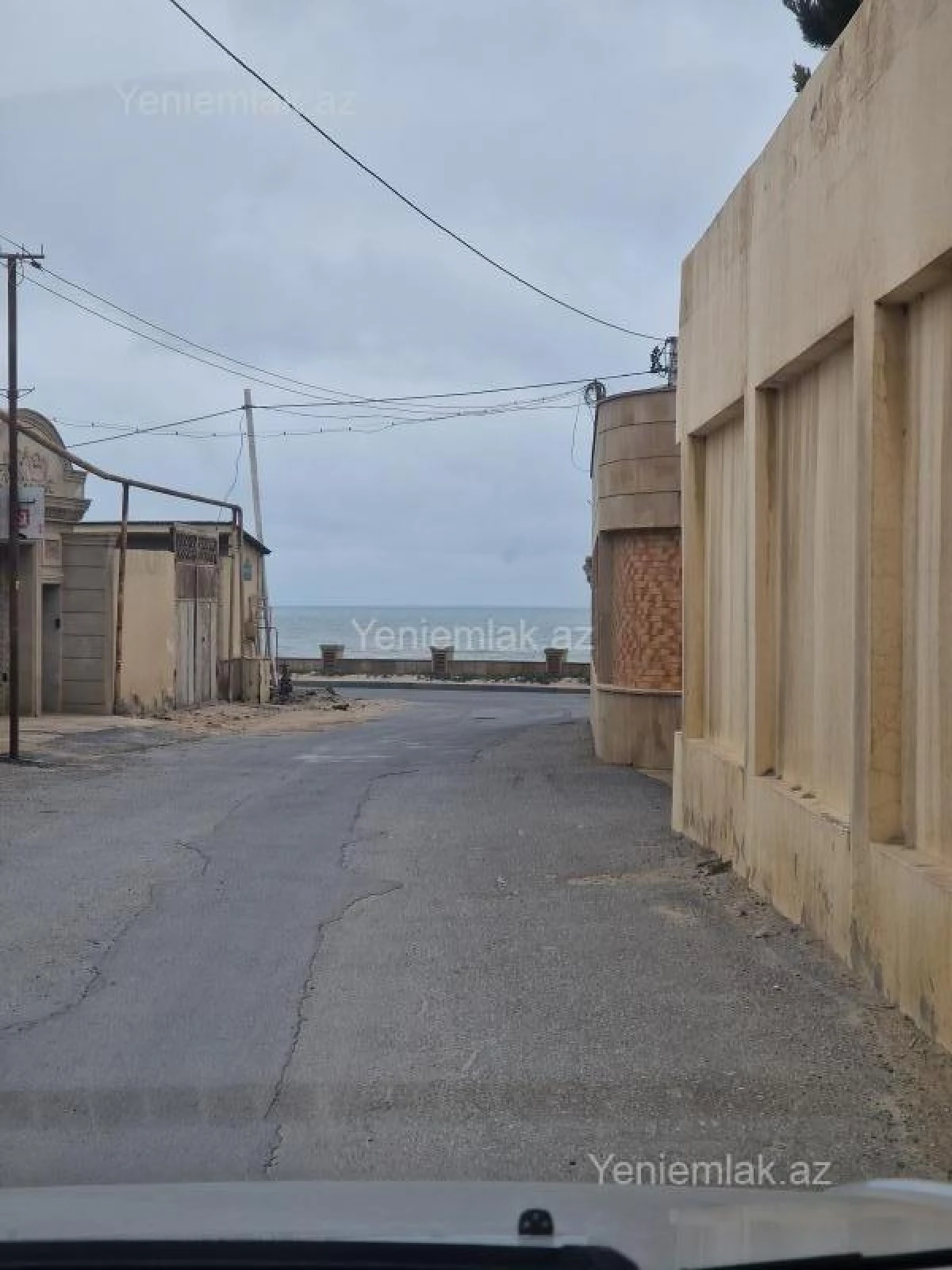 Satılır 7 otaqlı həyət evi 220 m²