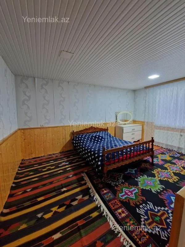 Satılır 7 otaqlı həyət evi 220 m²