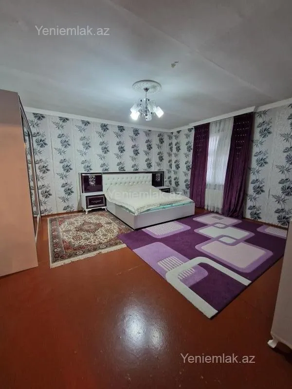 Satılır 7 otaqlı həyət evi 220 m²
