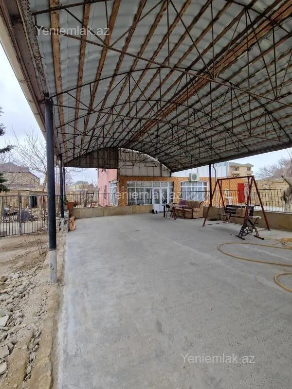 Satılır 7 otaqlı həyət evi 220 m²