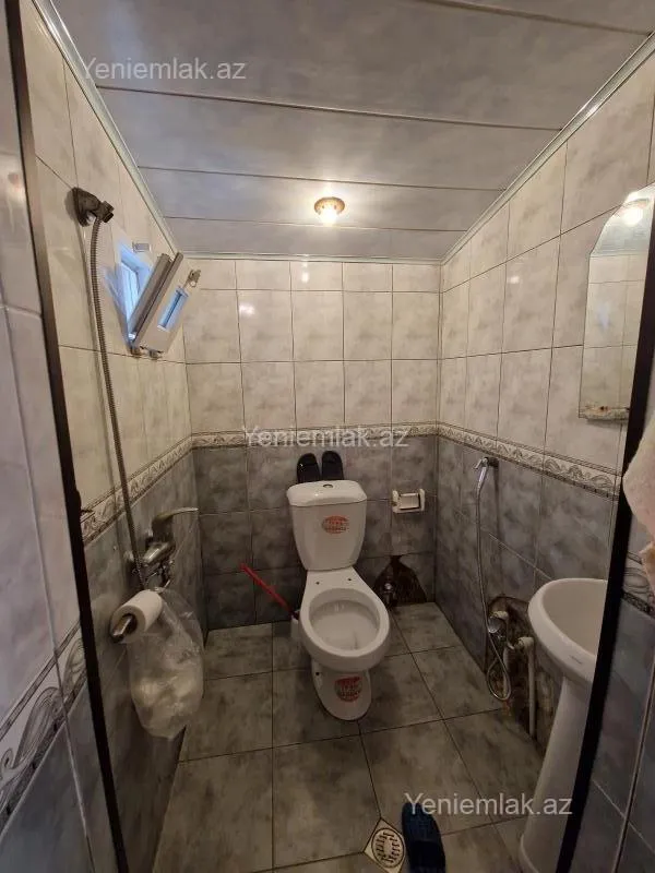 Satılır 7 otaqlı həyət evi 220 m²