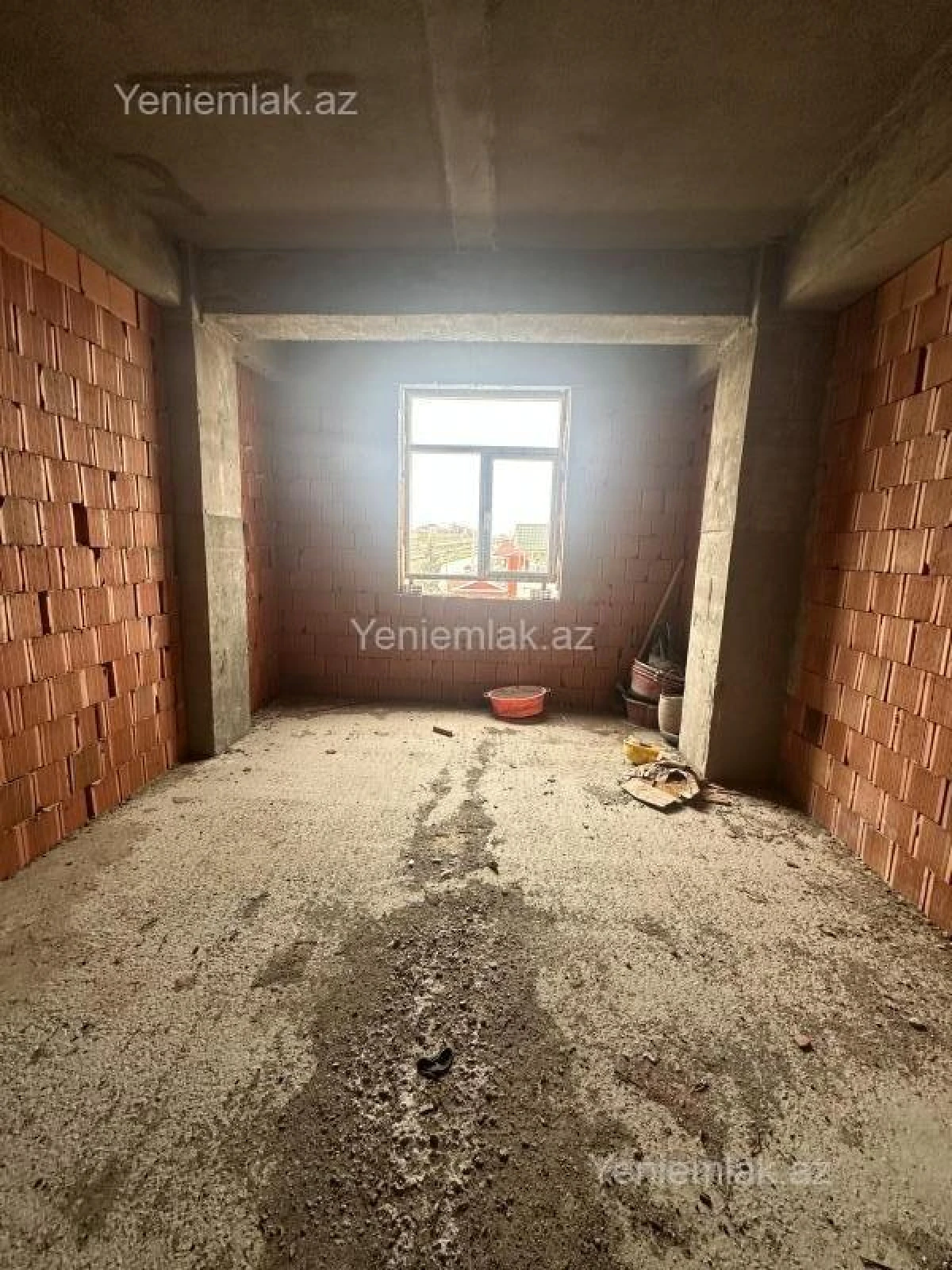 Satılır 3 otaqlı yeni tikili 83 m²