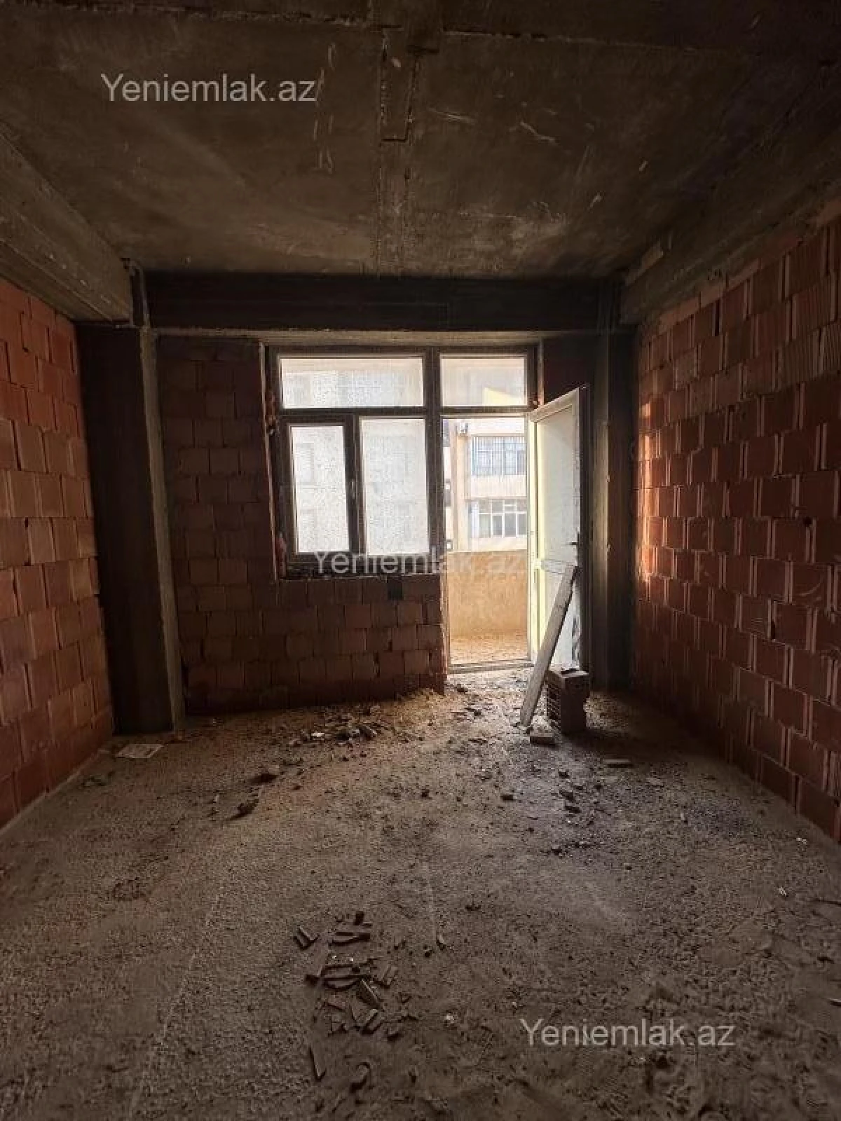 Satılır 3 otaqlı yeni tikili 83 m²