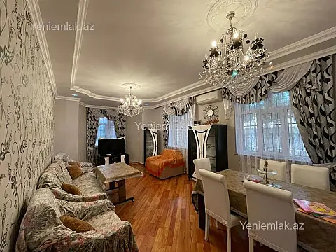 Satılır 5 otaqlı həyət evi 300 m²
