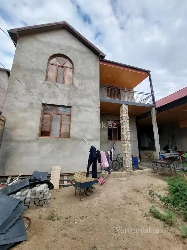 Satılır 4 otaqlı həyət evi 116 m²