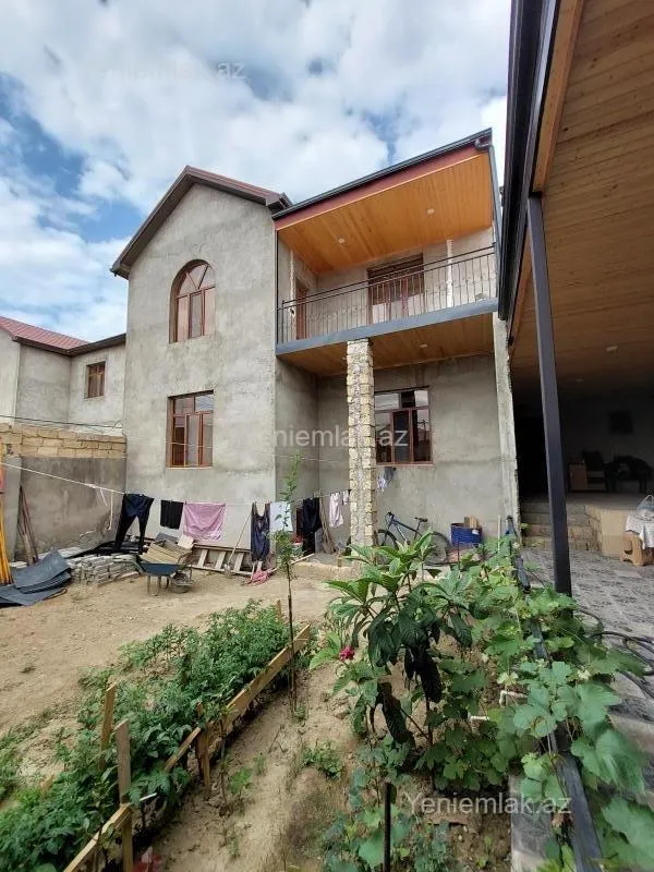 Satılır 4 otaqlı həyət evi 116 m²