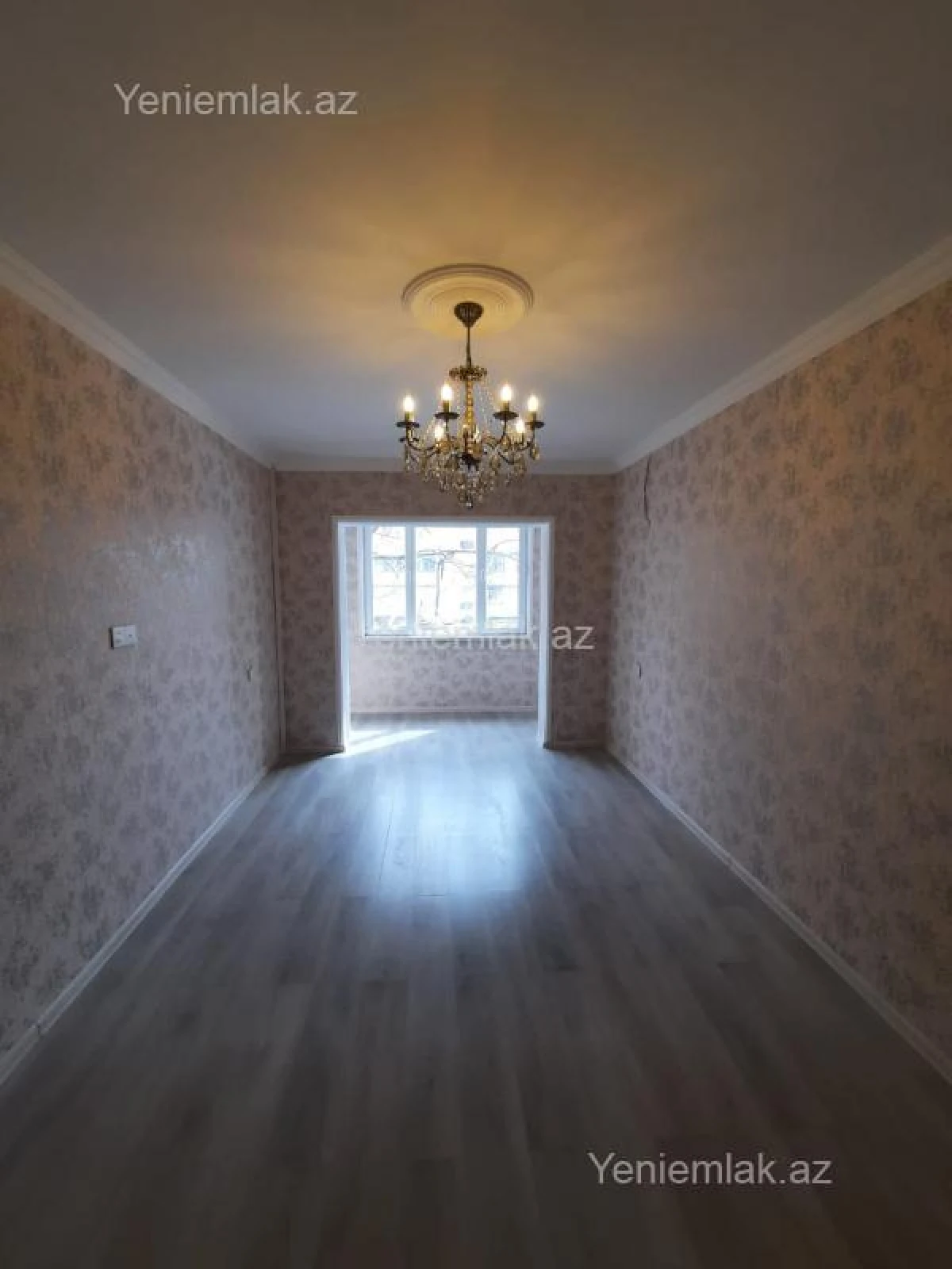 Satılır 4 otaqlı köhnə tikili 110 m²