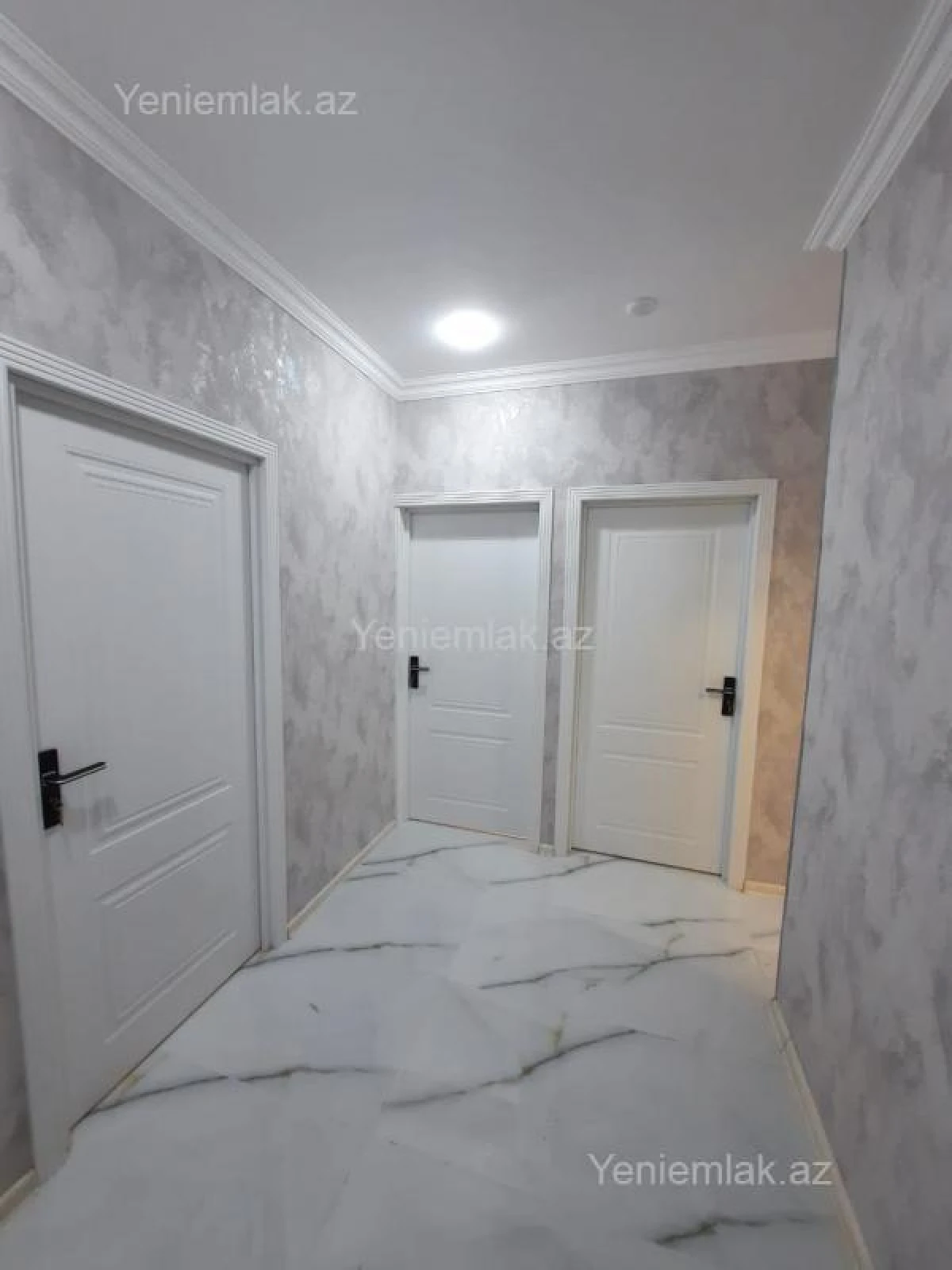 Satılır 4 otaqlı köhnə tikili 110 m²