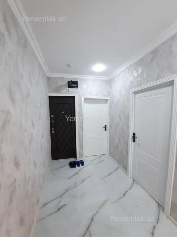 Satılır 4 otaqlı köhnə tikili 110 m²