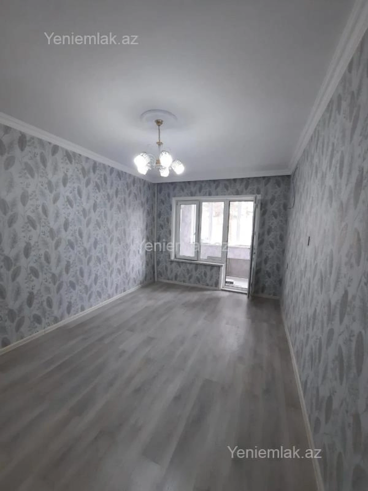 Satılır 4 otaqlı köhnə tikili 110 m²