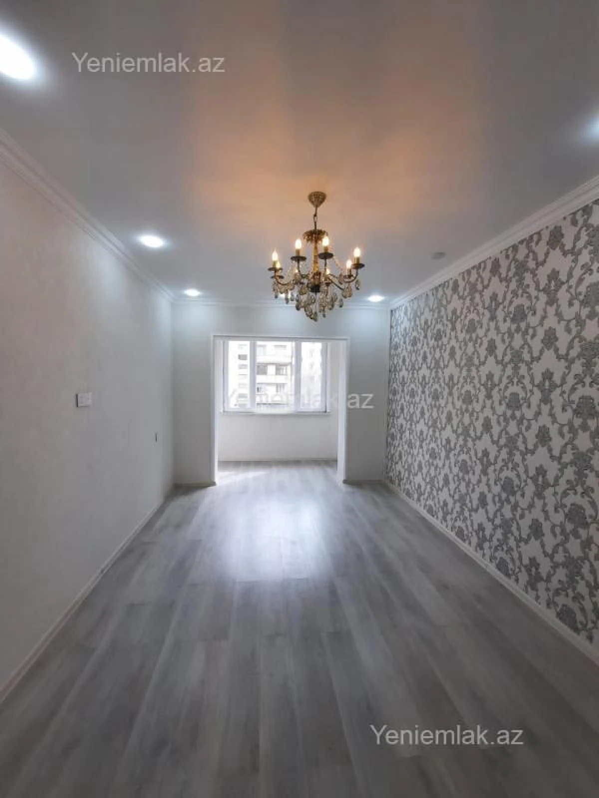Satılır 4 otaqlı köhnə tikili 110 m²
