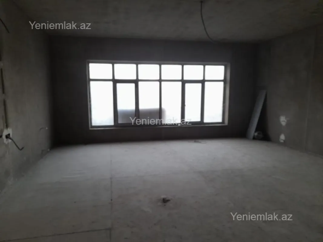 Satılır 7 otaqlı həyət evi 450 m²